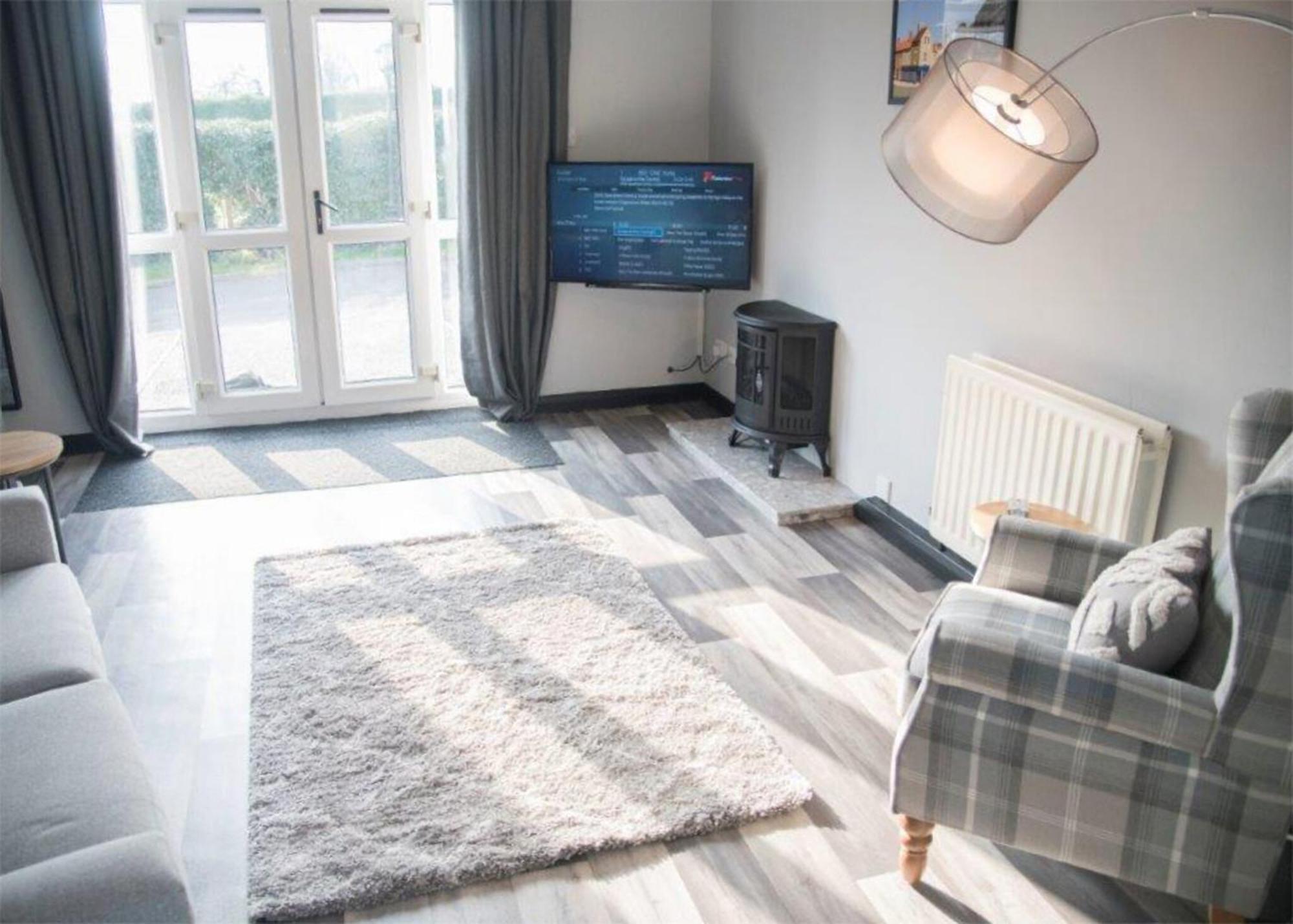 White Rose Country Cottages Thormanby 外观 照片